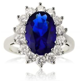 KATE MIDELTON - PRINCESS DIANA 18K White Gold Oval Blue Sapphire & Round Cut Diamonds Ring
